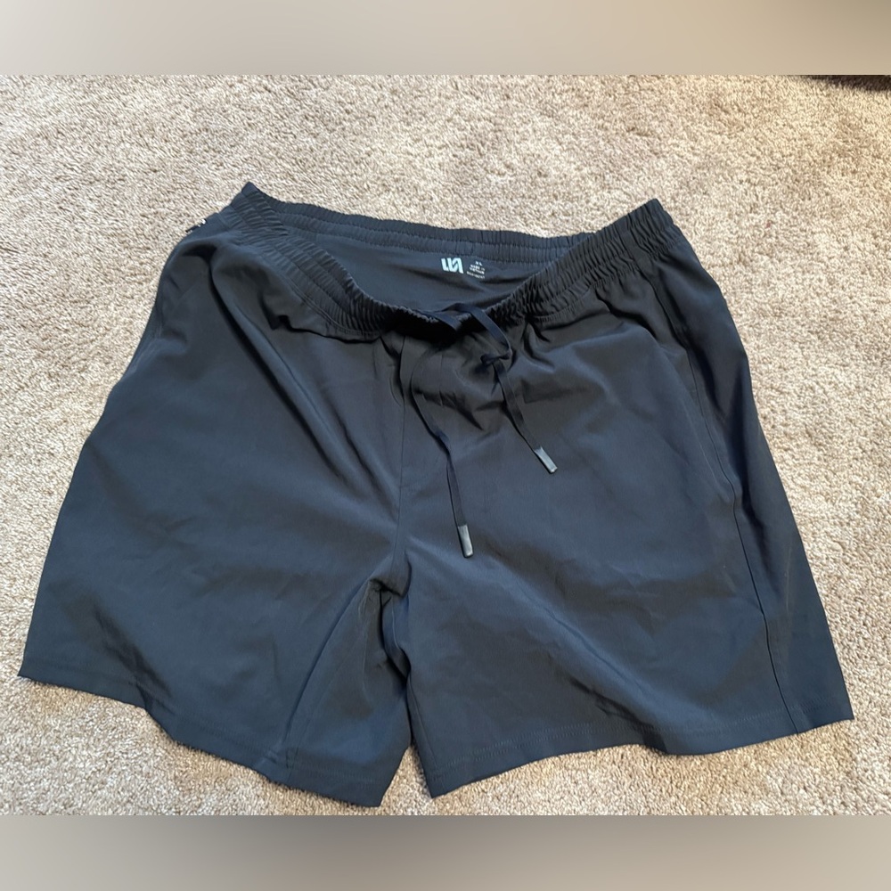 VRST performance Black Athletic Shorts - size XL